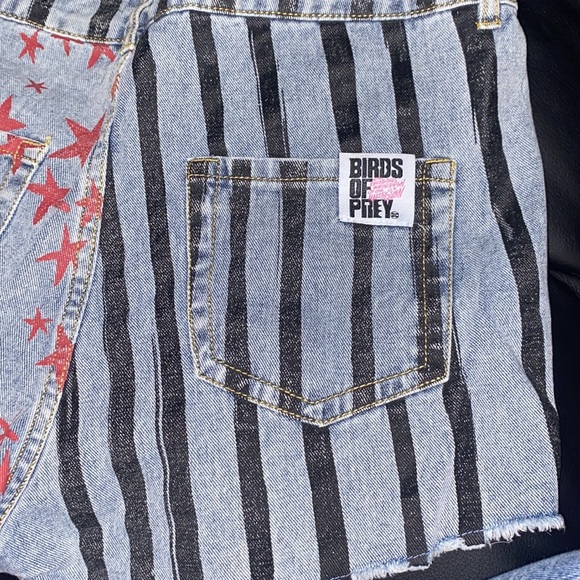 New Shorts perfect for 4th of July DC brand Harley Quinn - Picture 3 of 9
